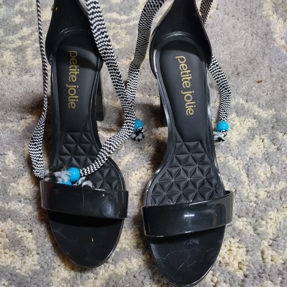 Petite Jolie Rubber Heels